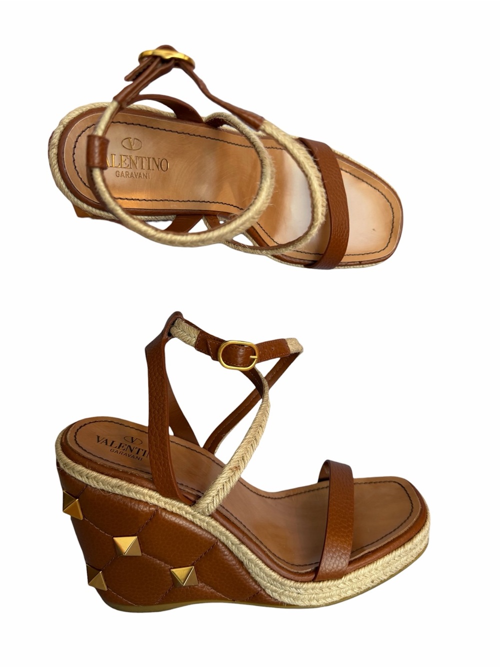 •4 Valentino Garvani Roman Stud Quilted Wedge Espadrille Sandals 39